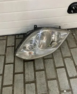 Mercedes-Benz Sprinter W906 Headlight/headlamp 304401160L E1691