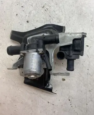 Volvo XC60 Electric auxiliary coolant/water pump 31657307