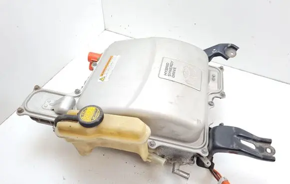 Toyota Prius (XW20) Voltage converter inverter G927047040 G920047121