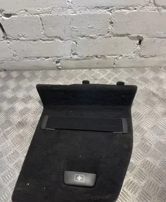 BMW 4 F36 Gran coupe Trunk/boot side trim panel 7337233