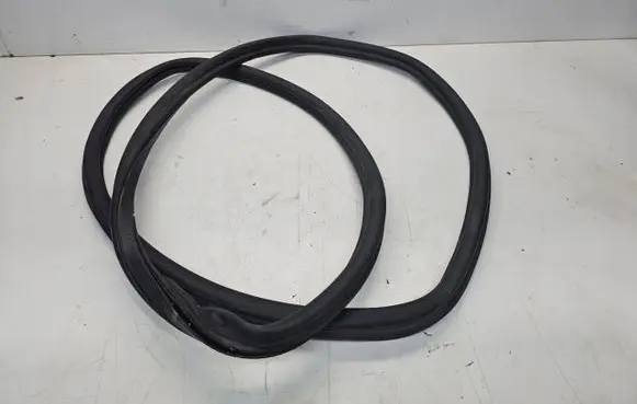 Audi A3 S3 8P Rubber seal rear door 8P4827705OK