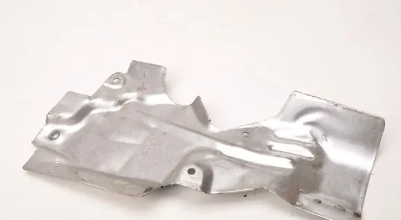Volvo XC60 Heat shield in engine bay 31437625