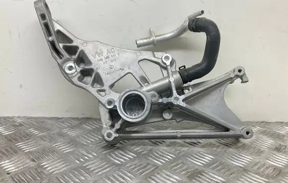 Volkswagen Polo V 6R Engine mounting bracket 04B145841B 04B121036A