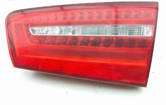 Tailgate rear/tail lights