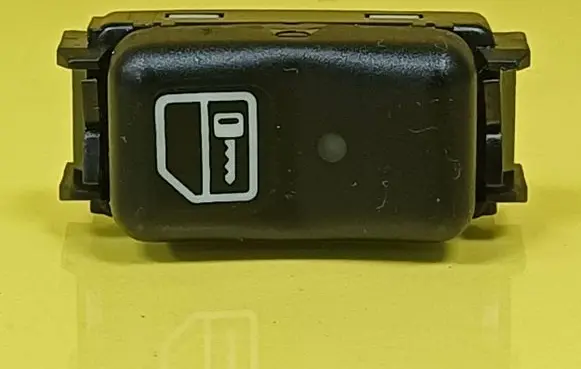 Mercedes-Benz C W202 Central locking switch button 2028204010
