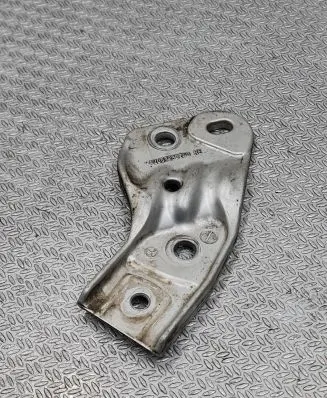 Mercedes-Benz GLC X253 C253 Sway bar bush bracket, front A2053230240
