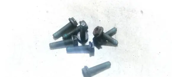 Nuts/bolts