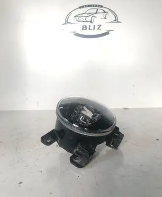 Peugeot 5008 II Front fog light 90092347
