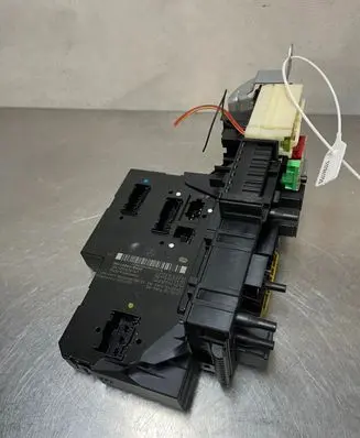 Mercedes-Benz SLK R172 Trunk lid opening control unit 