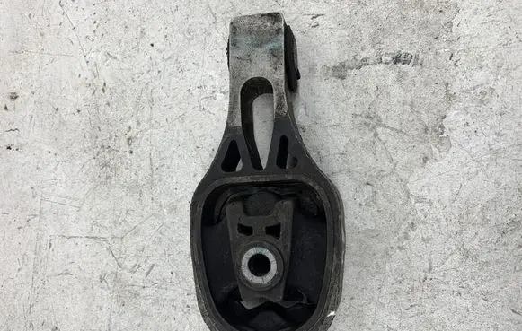 Peugeot 208 I Other engine bay part 9824116780