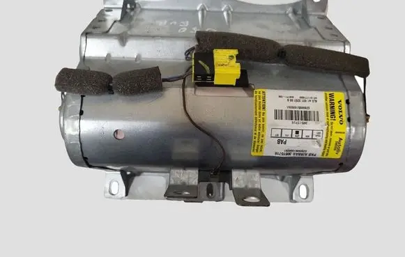 Volvo V50 Passenger airbag 30615716 601220700B