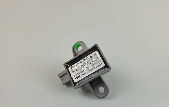 Mercedes-Benz C W204 Airbag deployment crash/impact sensor A2048210651
