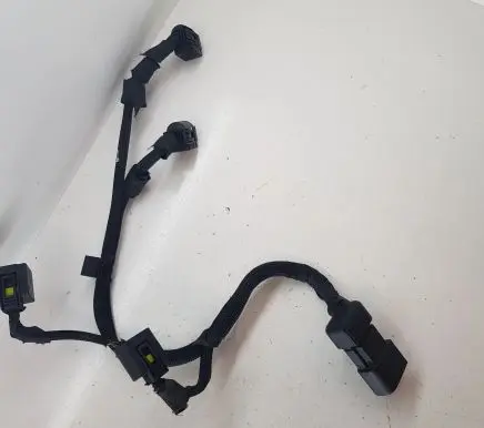 Toyota Avensis T270 Fuel injector wires 7586131