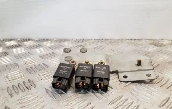 Mitsubishi Pajero Other relay