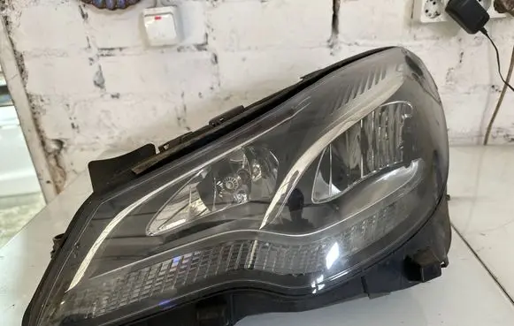 Headlight/headlamp