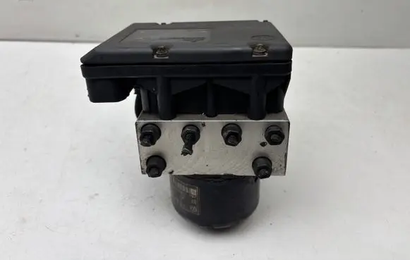 Volkswagen Golf IV ABS Pump 1J0907379P 1J0614117D
