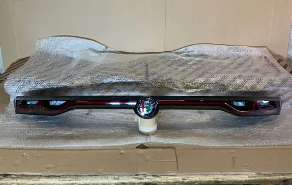 Alfa Romeo Tonale Tailgate rear/tail lights 20925996
