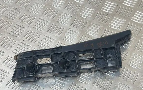 Toyota Prius (XW30) Front bumper mounting bracket 5211647020