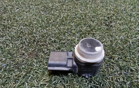 Opel Vivaro Parking PDC sensor 284429097R 303957 2003182203