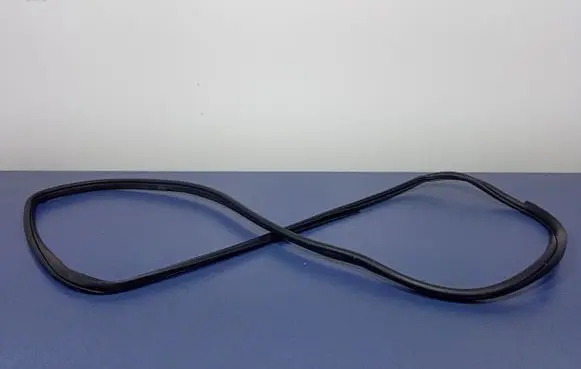 KIA Sorento Front door rubber seal 