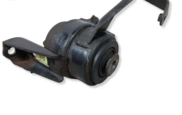 Toyota Corolla Verso AR10 Engine mount bracket 