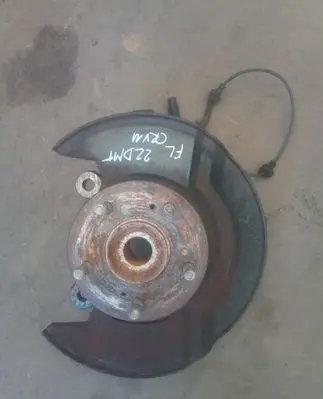 Honda CR-V Front wheel hub
