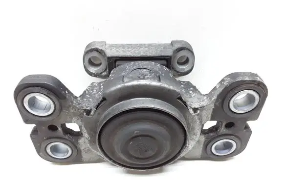 Volvo V70 Engine mount bracket 6G927M121NF