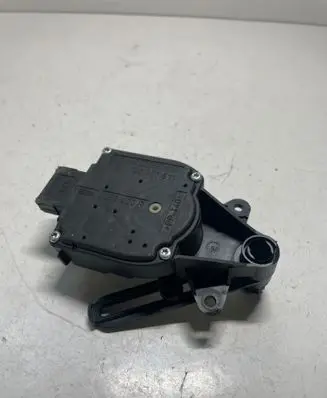 Volkswagen New Beetle Air flap motor/actuator 1J0907511 96395100 653400R