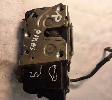 Citroen Xsara Picasso Front door lock
