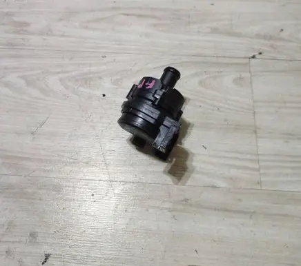 Jaguar F-Pace Electric auxiliary coolant/water pump 0392023249 DX2318D474AC
