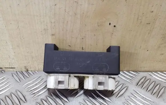 Coolant fan relay