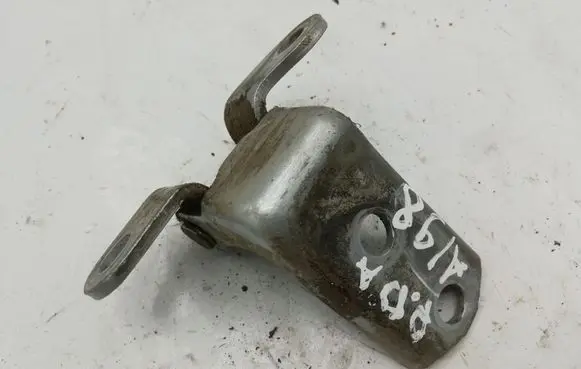 Toyota Avensis T250 Front door lower hinge NOCODE