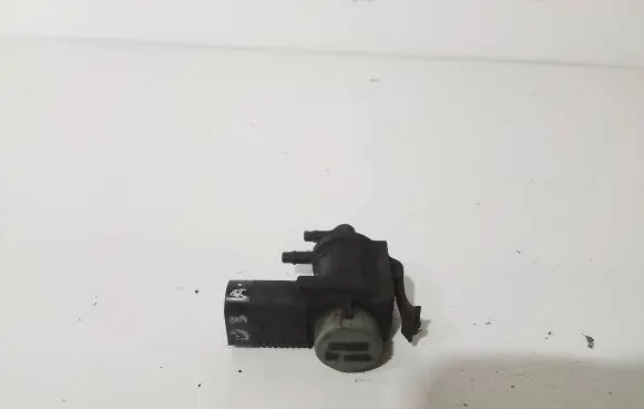 Audi A4 S4 B7 8E 8H Turbo solenoid valve 1J0906283C
