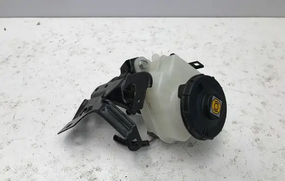 Brake fluid reservoir