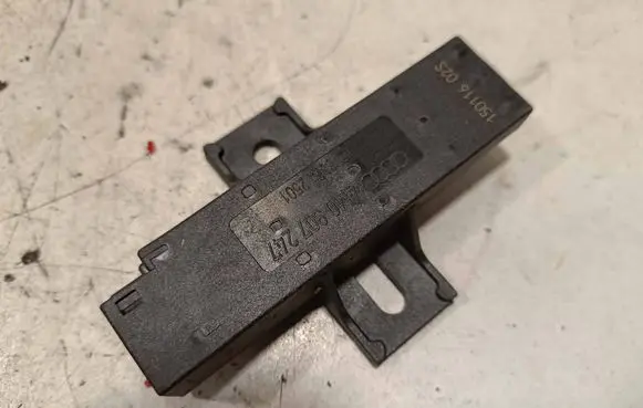 Audi Q7 4M Keyless (KESSY) go control unit/module 4M0907247