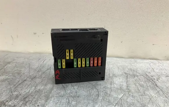 BMW 6 E63 E64 Fuse module 7510638