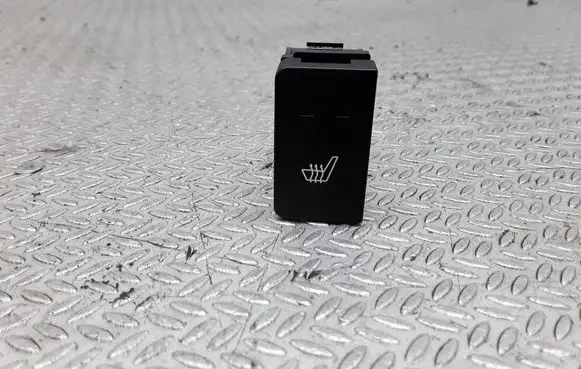 Hyundai Santa Fe Seat heating switch