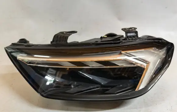 Audi Q2 - Headlight/headlamp 82A941033D