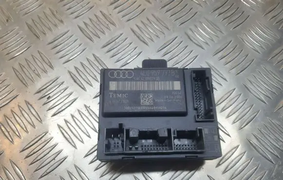 Audi Q7 4L Door control unit/module 4L0959793B 4L0910793B