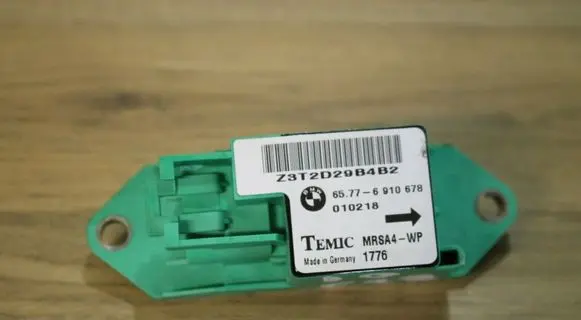 BMW 5 E39 Airbag deployment crash/impact sensor 6910678
