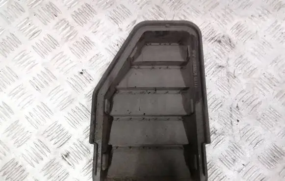 Ford Grand Tourneo Connect Quarter panel pressure vent DT11V280B62A