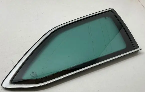 Skoda Octavia Mk3 (5E) Rear side window 43R006723 E000255