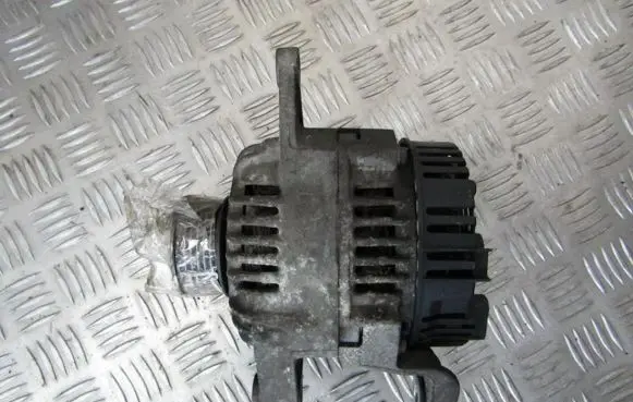 Renault Laguna I Generator/alternator 2541600b