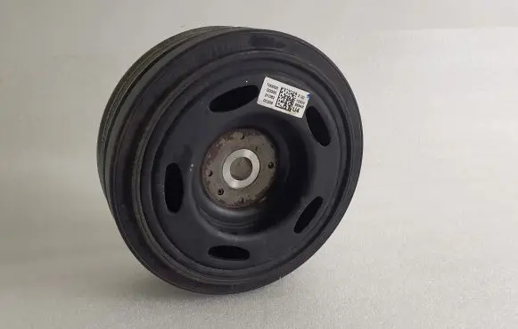 Nissan Qashqai J12 Crankshaft pulley 123038894R