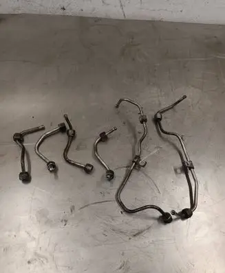 Mitsubishi Outlander Fuel injector supply line/pipe