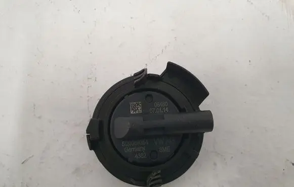 Volkswagen Golf VII Airbag deployment crash/impact sensor 5G0959354