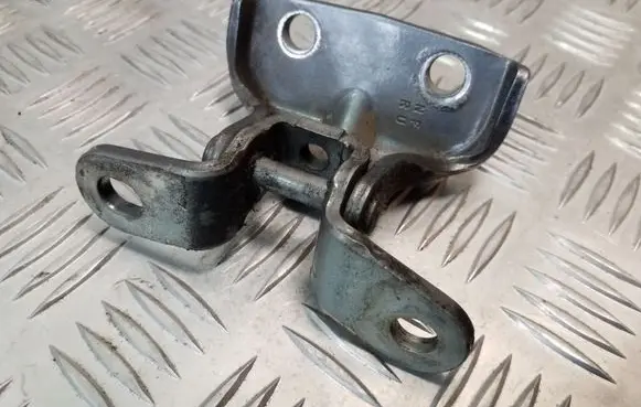 Hyundai ix35 Rear door upper hinge