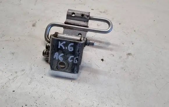 Audi A6 S6 C6 4F Rear door lower hinge 8E0833411E