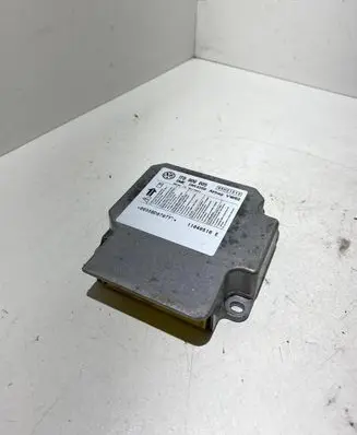 Volkswagen Touran I Airbag control unit/module 1T0909605 5WK43150 05H21S12