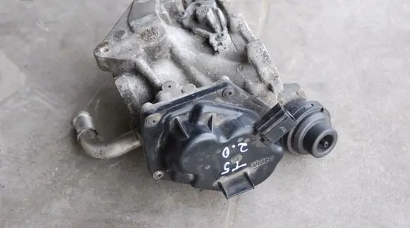 Volkswagen Transporter - Caravelle T5 EGR valve 1768009682